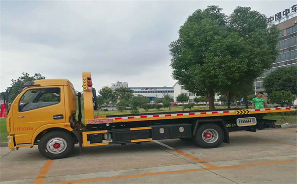 博州定远24小时拖车救援电话号码，定远道路救援公司怎么收费的